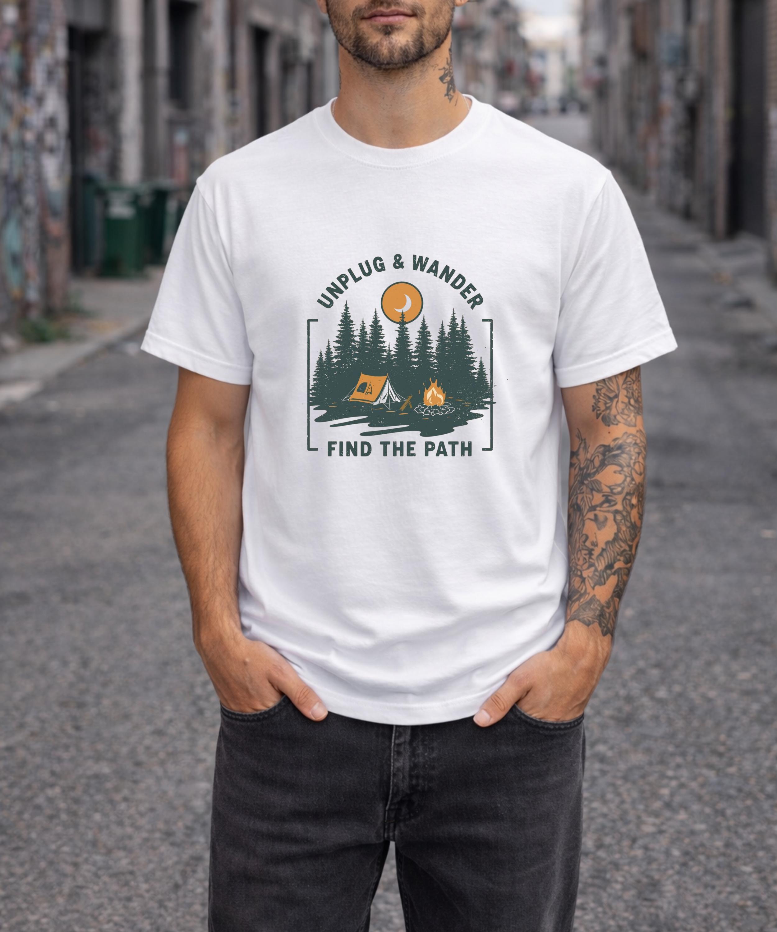 Outdoor Adventure Club - Camiseta Unplug & Wander, Camiseta de